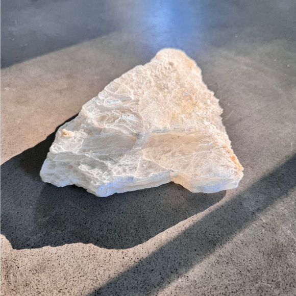 Gypsum Selenite Cleavage Crystal Chunk 1.23lbs - Picture 4 of 11